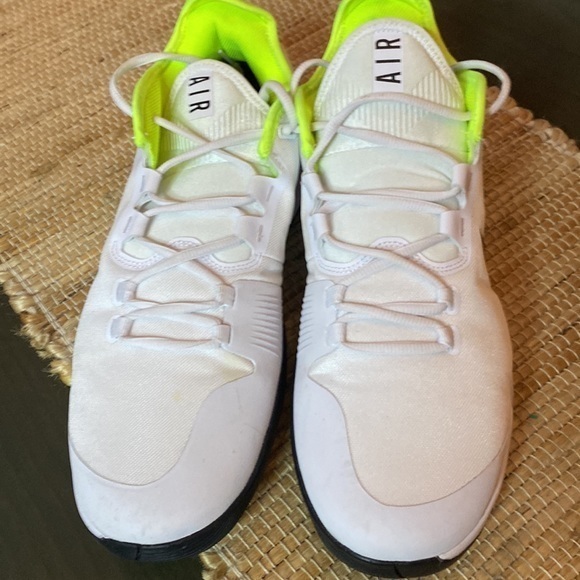 Nike Wildcard HC Volt Air Max White/Lime/Black Marathon Running Shoe Size 14 - Picture 5 of 11